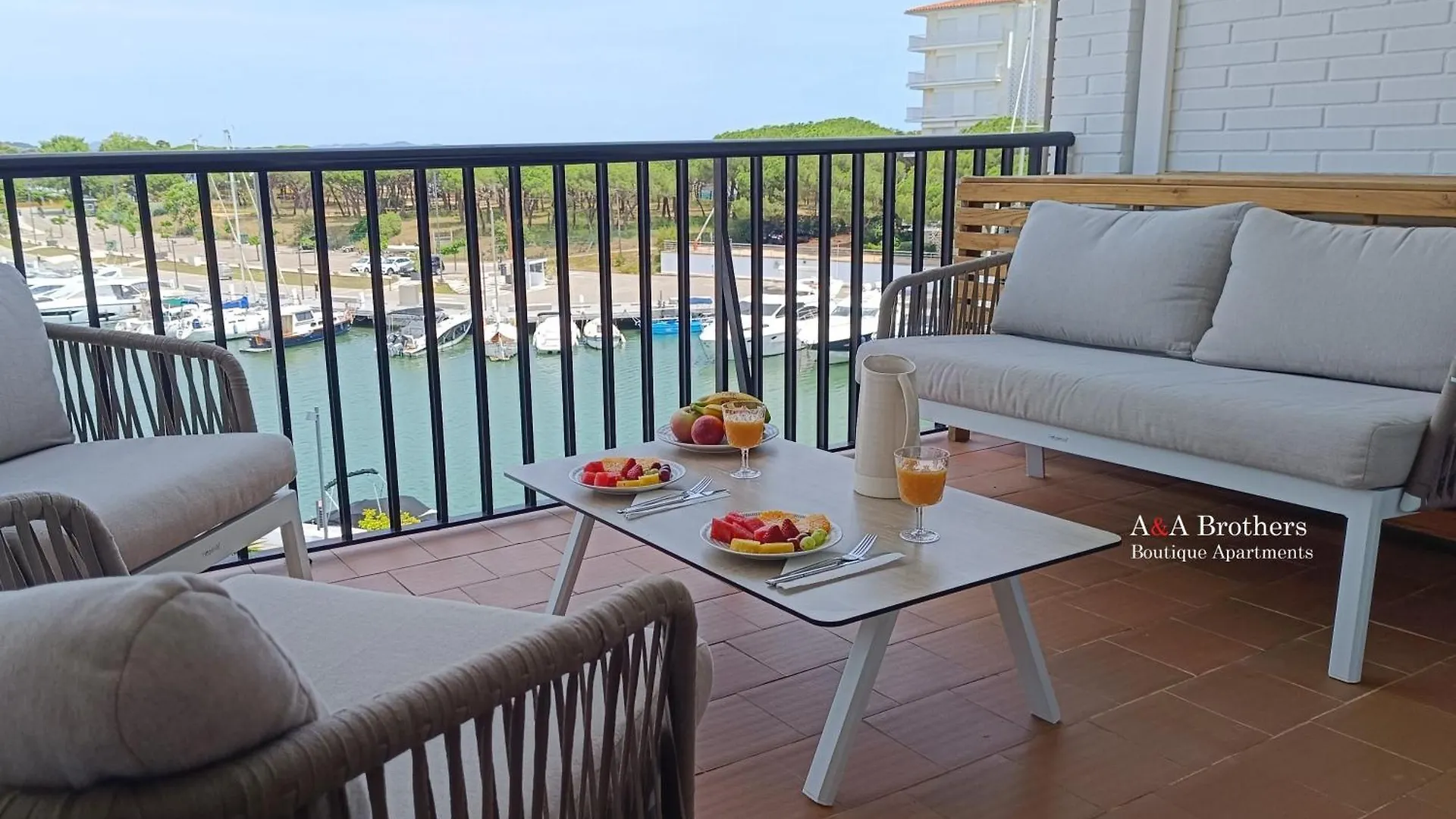 A&A Brothers Boutique -Marina Port D'Aro- S'Agaro